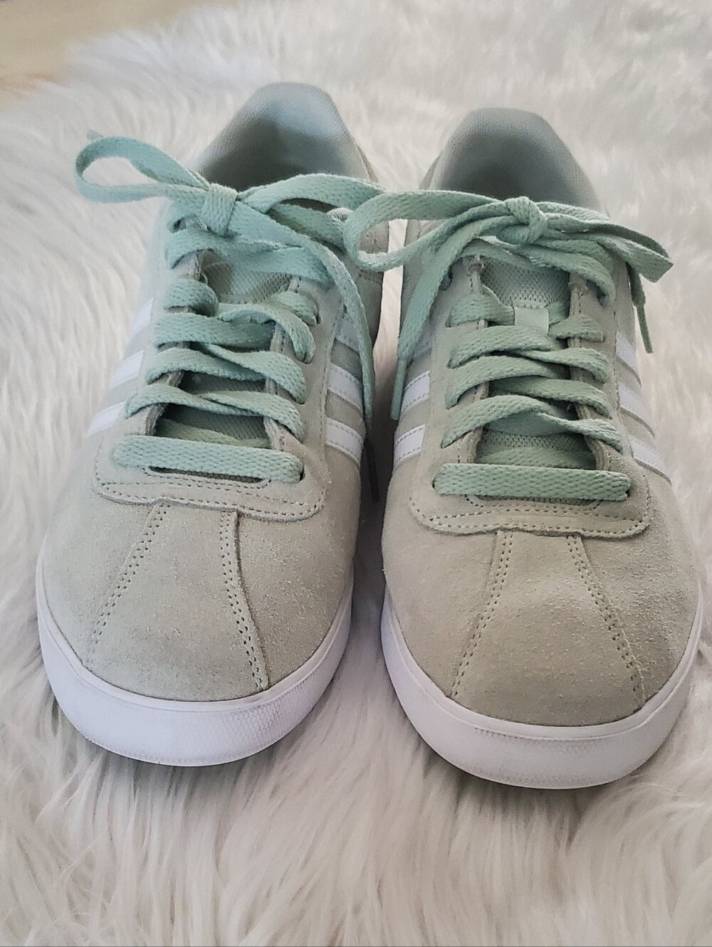 Adidas Women's Light Green Suede Court Sneakers | Lace-Up Casual Shoes Size 10 - Picture 3 of 9